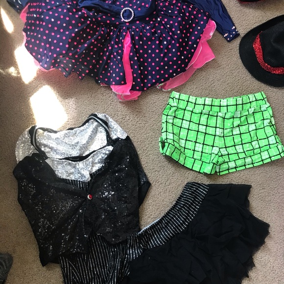 Dance costumes - Picture 6 of 6